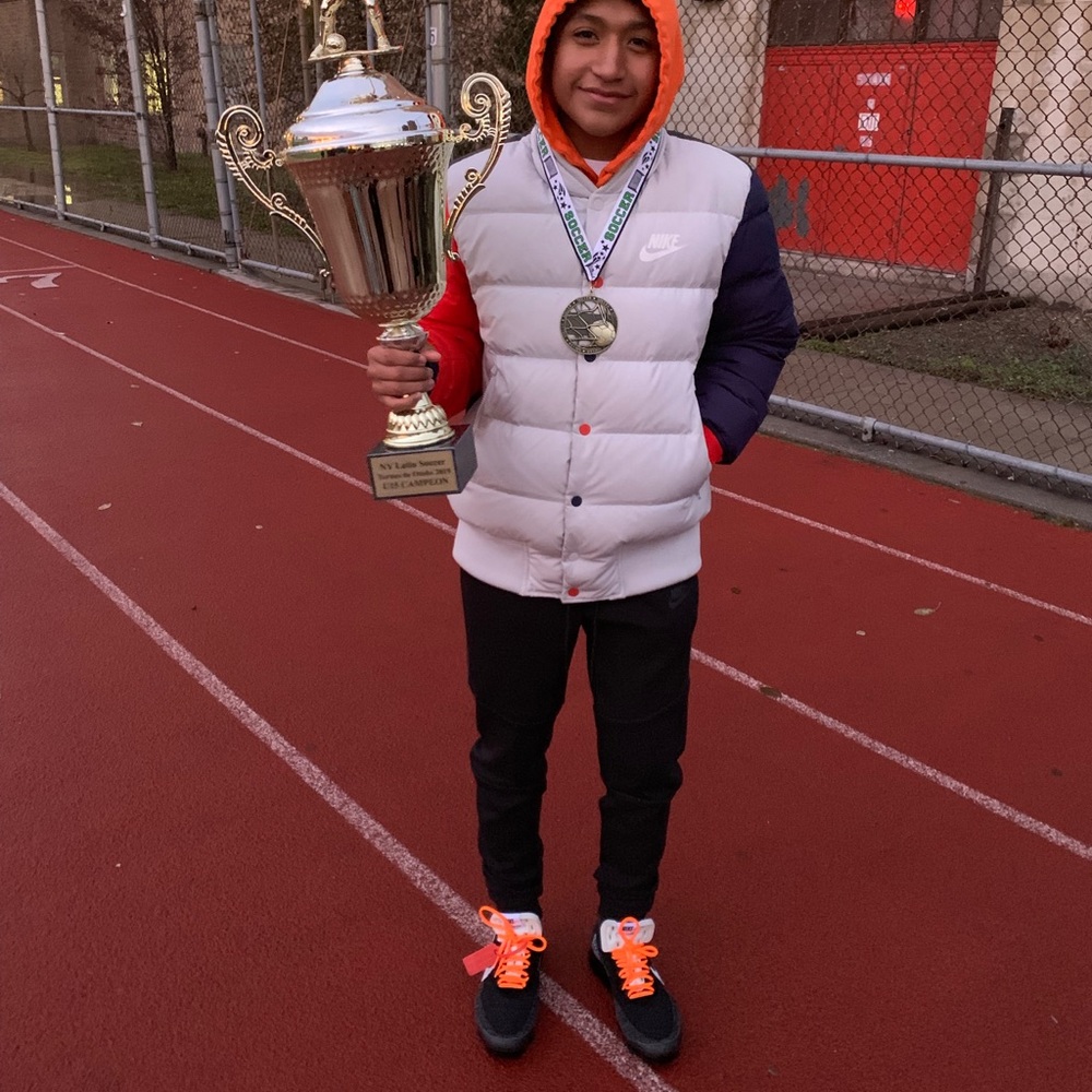 Meet your Posher, Cristian